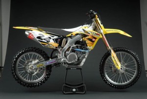 ZESTAW NAKLEJEK PAINT TEAM KIT RMZ 250 (10)