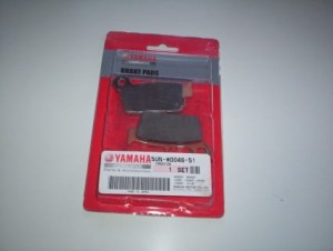 KLOCKI HAMULCOWE TYŁ ORGINAŁ YZ+F 03-..