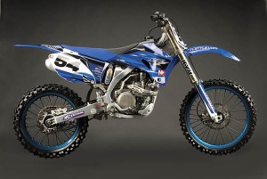 ZESTAW NAKLEJEK RETRO 2 PAINT TEAM KIT YZF 250/450 (03-05)